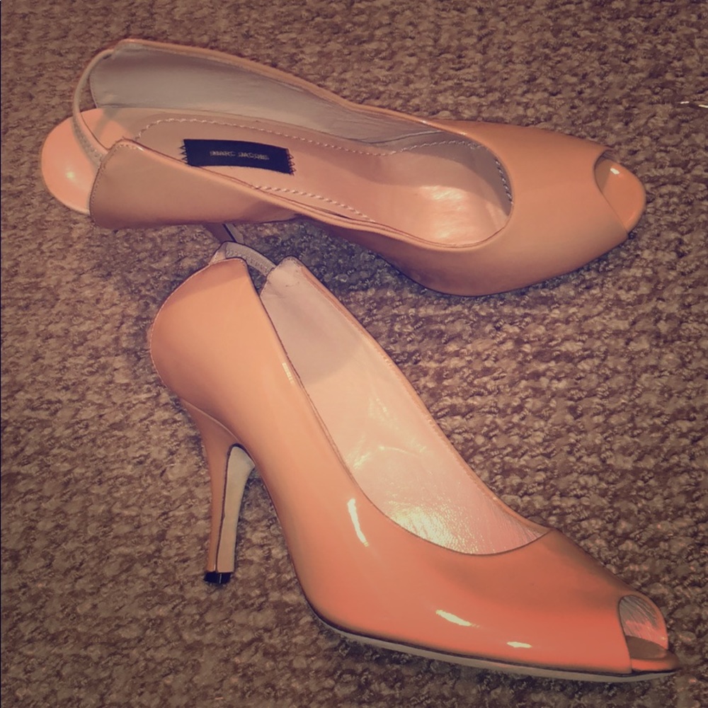 Marc Jacobs nude slingback patent peep toe heel